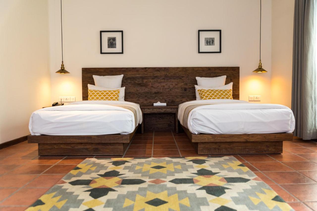 Hotel Roadhouse, Kathmandu- Contemporary Boutique Hotel מראה חיצוני תמונה