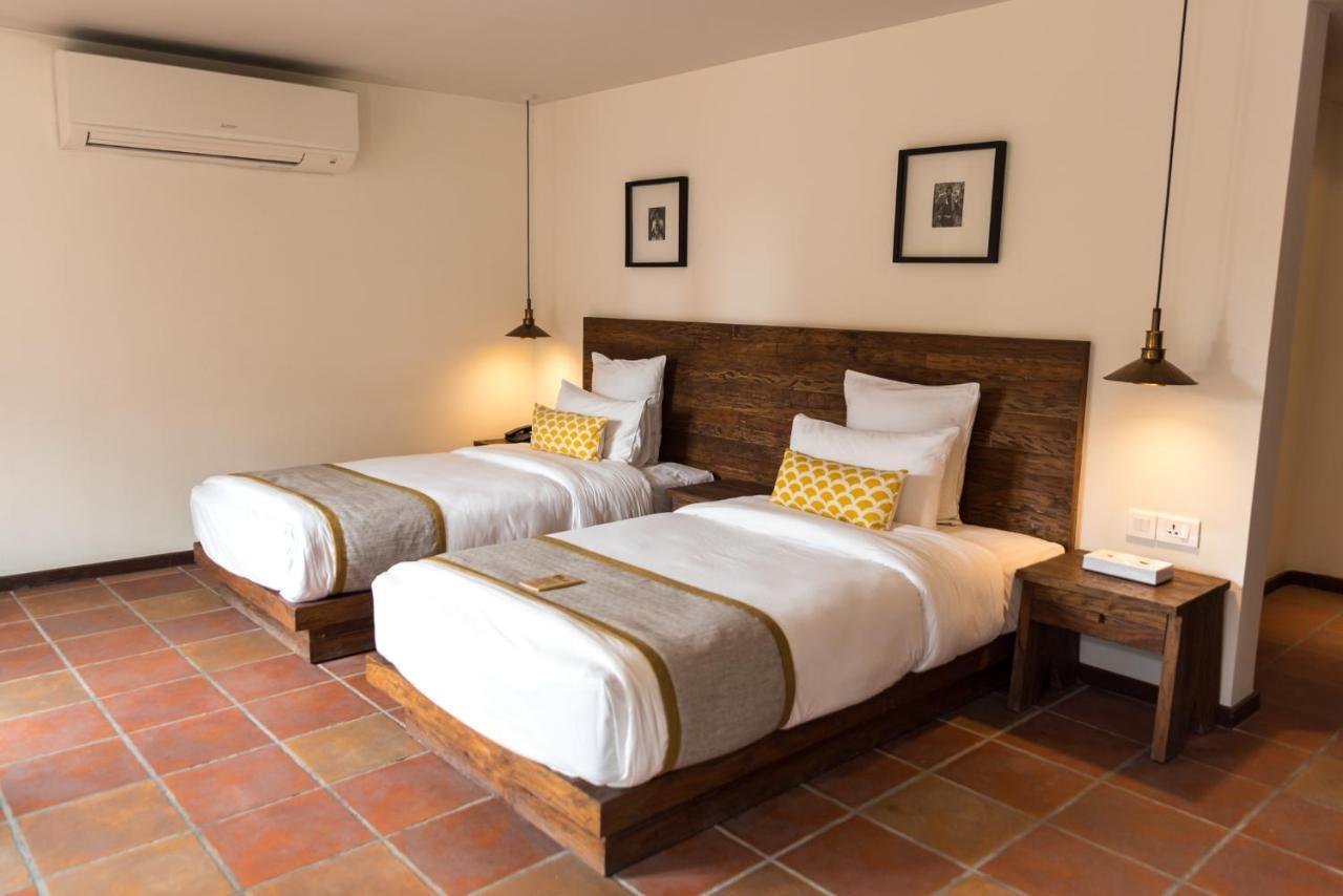 Hotel Roadhouse, Kathmandu- Contemporary Boutique Hotel מראה חיצוני תמונה