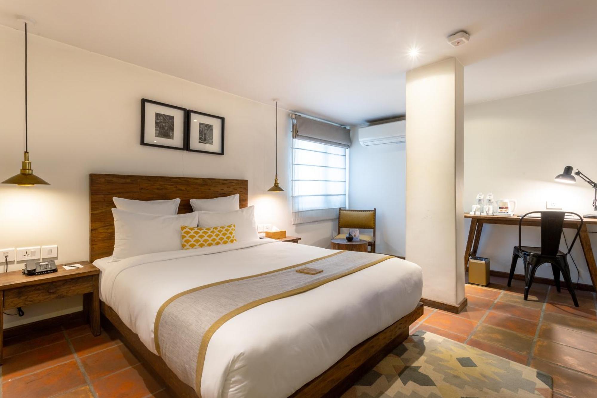 Hotel Roadhouse, Kathmandu- Contemporary Boutique Hotel מראה חיצוני תמונה