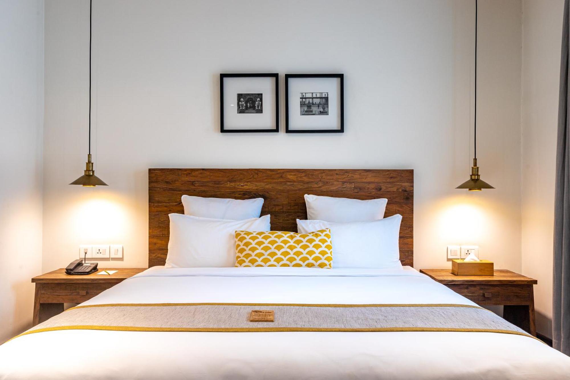 Hotel Roadhouse, Kathmandu- Contemporary Boutique Hotel מראה חיצוני תמונה