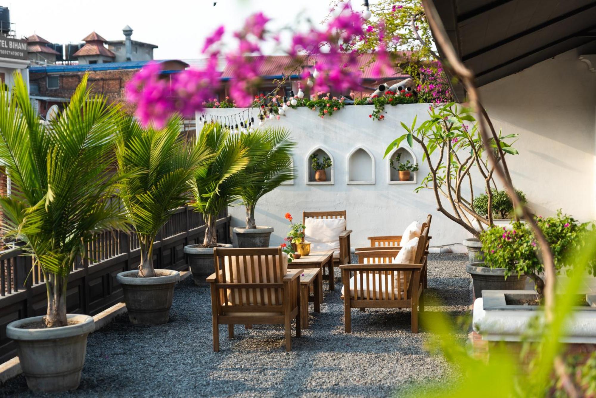 Hotel Roadhouse, Kathmandu- Contemporary Boutique Hotel מראה חיצוני תמונה