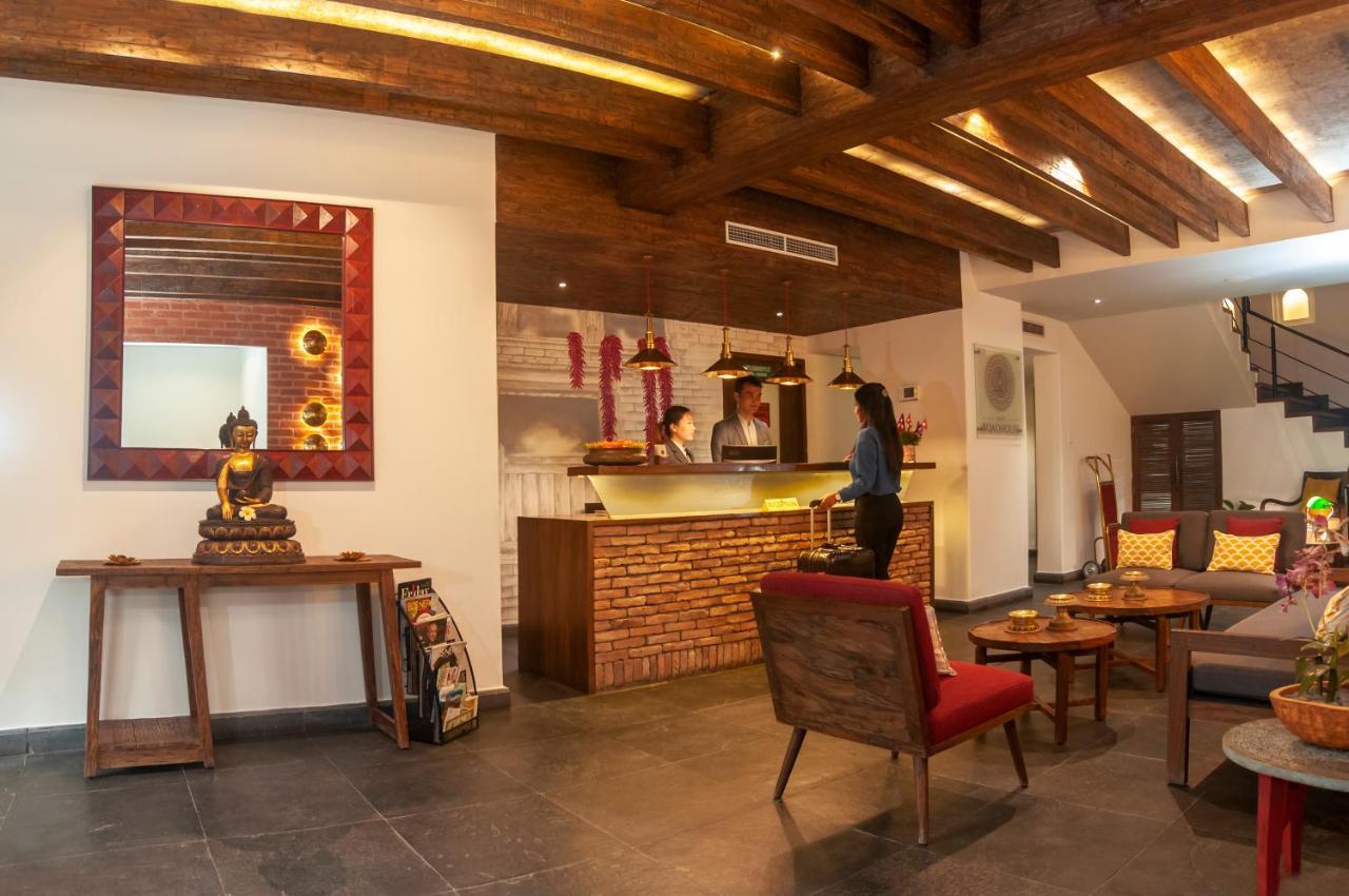 Hotel Roadhouse, Kathmandu- Contemporary Boutique Hotel מראה חיצוני תמונה